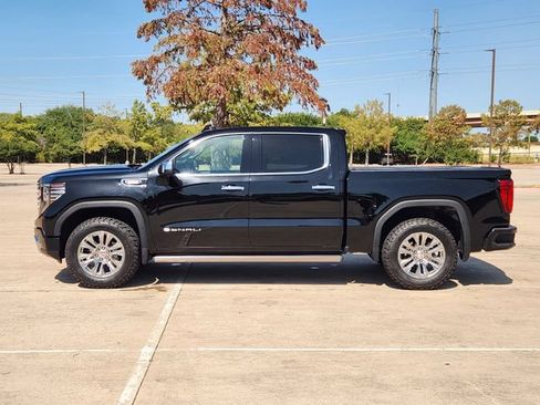 Used 2023 GMC Sierra 1500 Denali AWD/4WD image 4