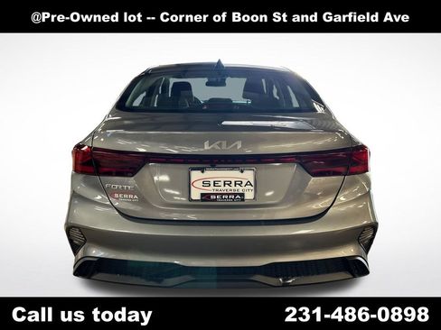 Used 2023 Kia Forte LXS FWD image 4