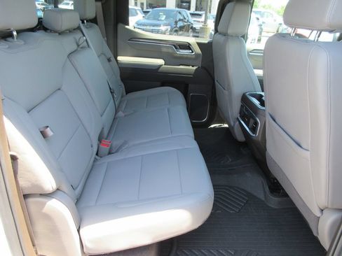 Certified 2025 Chevrolet Silverado 1500 LTZ AWD/4WD image 21