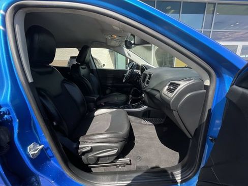 Used 2019 Jeep Compass Latitude w/ Popular Equipment Group AWD/4WD image 24