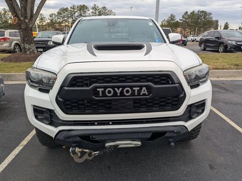 Used 2019 Toyota Tacoma TRD Pro image 2