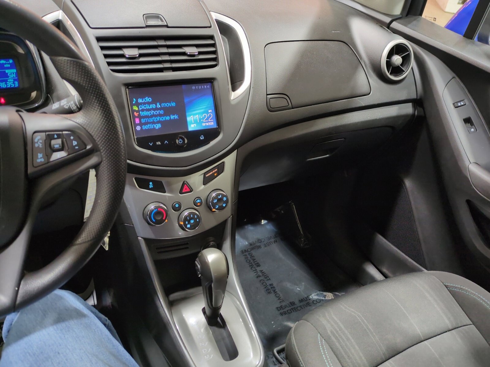 Used 2016 Chevrolet Trax LT AWD/4WD image 23