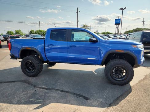 New 2025 GMC Canyon Elevation w/ Convenience Package image 5