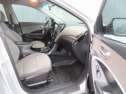 Used 2017 Hyundai Santa Fe Sport image 21