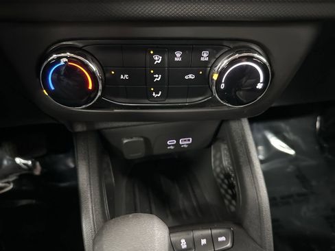 Used 2024 Chevrolet TrailBlazer LS AWD/4WD image 24