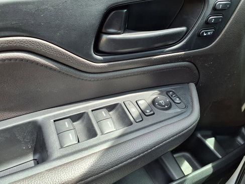 Used 2019 Honda Odyssey EX-L image 22