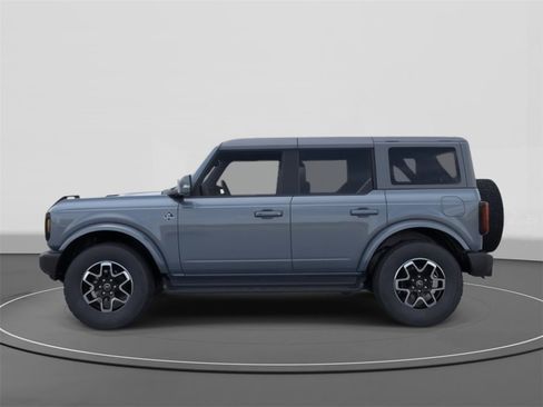 New 2025 Ford Bronco Outer Banks image 3