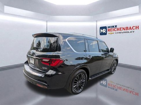 Used 2023 INFINITI QX80 Premium Select w/ All-Season Package RWD image 4