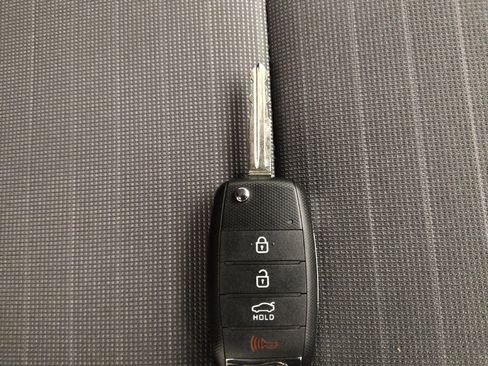 Used 2016 Kia Forte Koup EX image 32