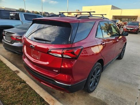 Used 2023 Chevrolet Equinox RS image 6