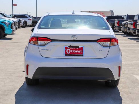 Used 2024 Toyota Corolla LE FWD image 7