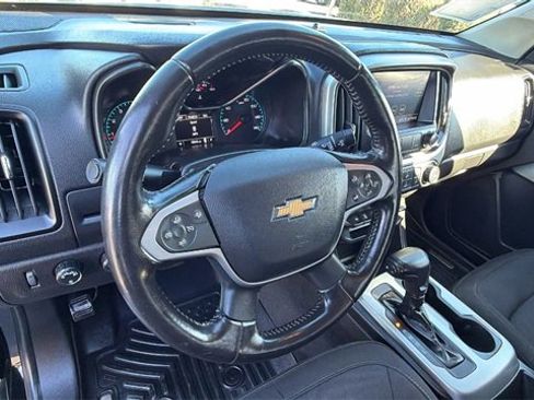 Used 2021 Chevrolet Colorado LT w/ Safety Package image 32