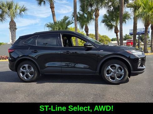 Used 2025 Ford Escape ST-Line Select AWD/4WD image 8