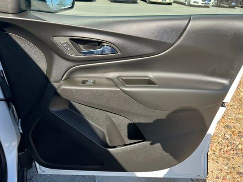 Used 2022 Chevrolet Equinox LT AWD/4WD image 27