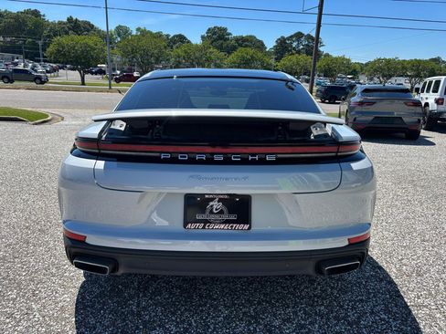 Used 2025 Porsche Panamera 4 w/ Premium Package AWD/4WD image 7