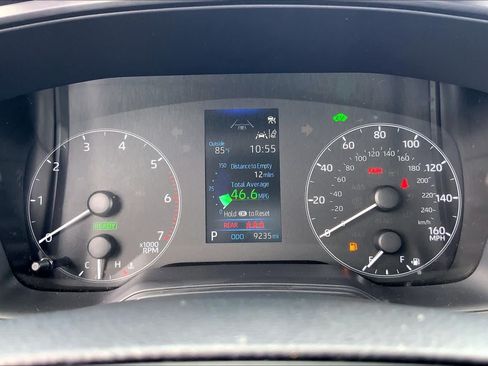 Used 2025 Toyota Corolla LE FWD image 25