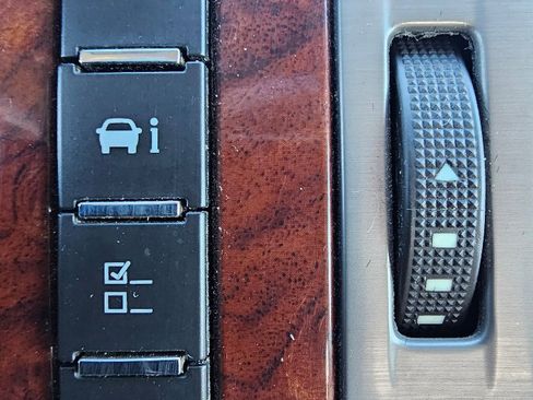 Used 2012 Chevrolet Silverado 1500 LTZ w/ LTZ Plus Package image 19