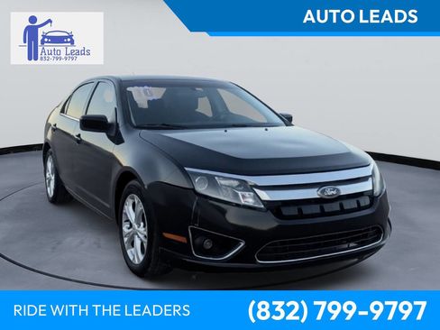 Used 2010 Ford Fusion SE image 1