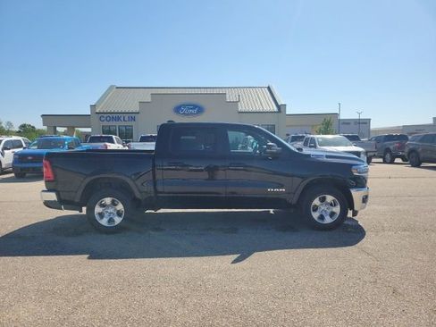 Used 2025 RAM 1500 Big Horn AWD/4WD image 21
