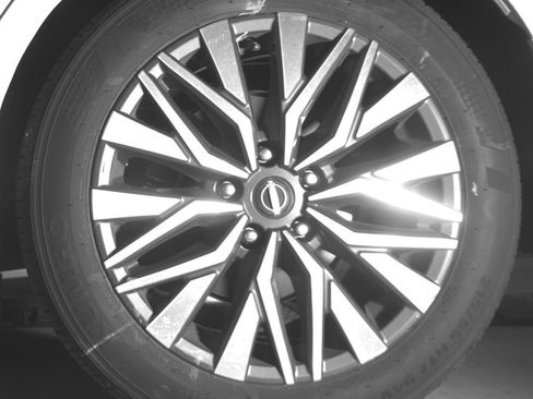 Used 2025 Nissan Altima 2.5 SV image 14