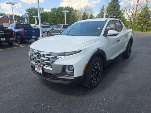 Used 2022 Hyundai Santa Cruz SE AWD/4WD image 4