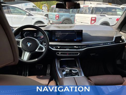 Used 2024 BMW X7 xDrive40i w/ M Sport Package AWD/4WD image 14