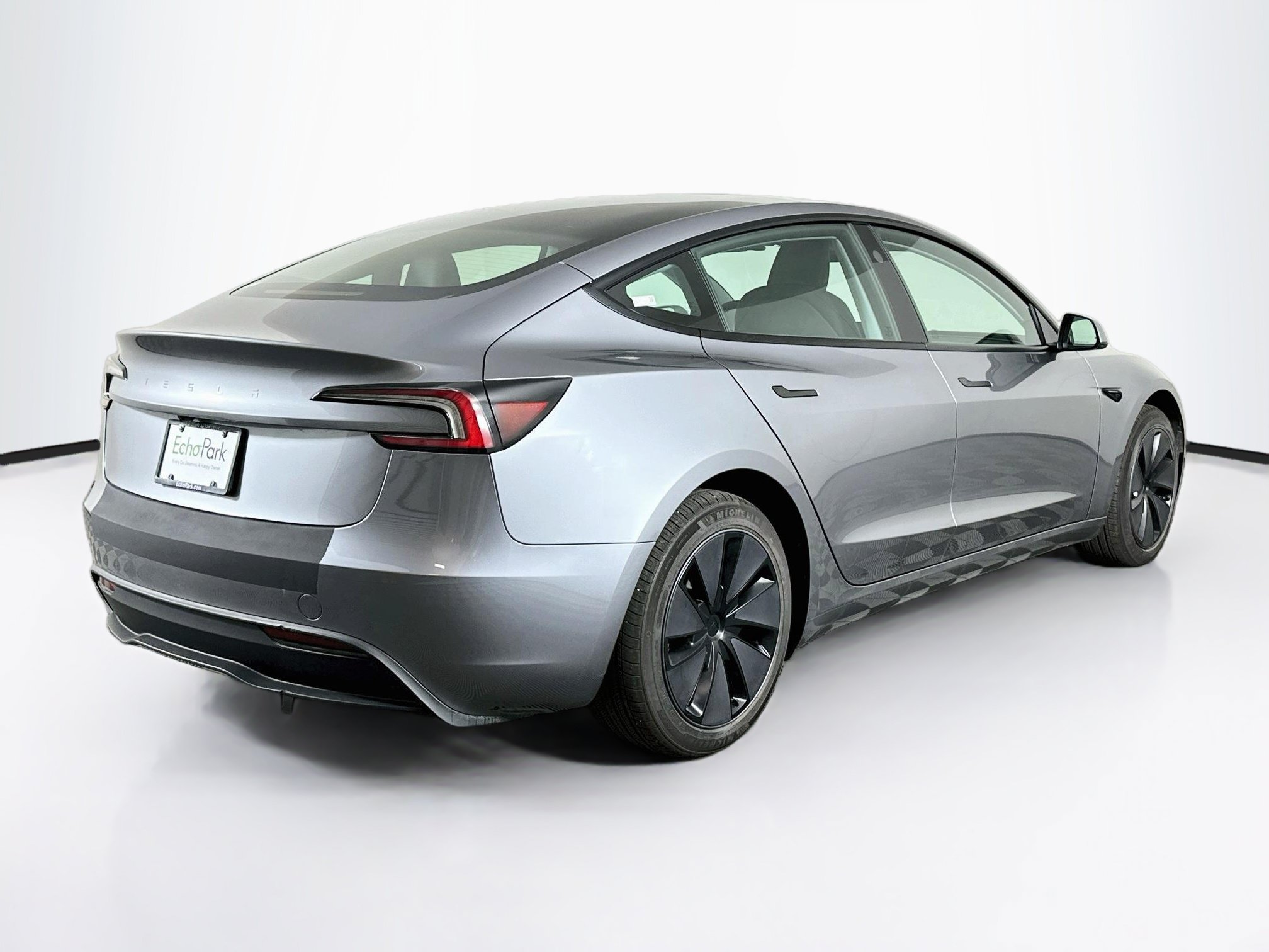 Used 2025 Tesla Model 3 Long Range RWD image 9