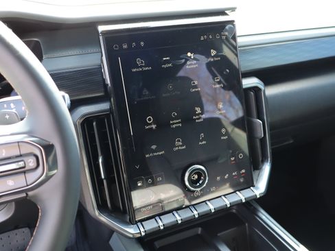 New 2026 GMC Acadia AT4 w/ Super Cruise Package image 30