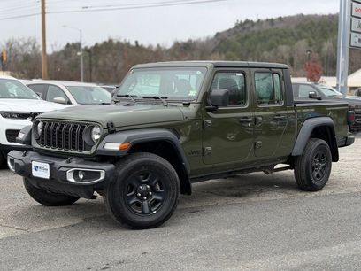 Used 2024 Jeep Gladiator Sport