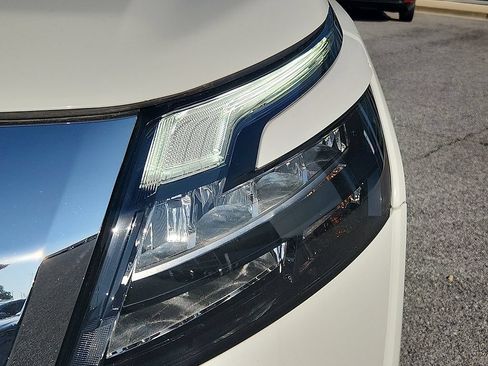 Used 2024 Nissan Pathfinder SV AWD/4WD image 9