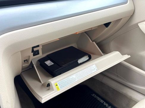 Used 2013 Volkswagen Passat 2.5 SE image 23