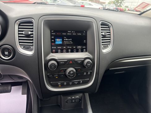Used 2019 Dodge Durango SXT AWD/4WD image 24