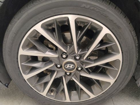 Used 2020 Hyundai Sonata Limited w/ Preferred Accessory Package image 31