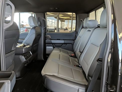 Used 2022 Ford F150 Lightning Lariat image 13