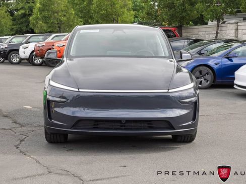 Used 2026 Tesla Model Y Long Range AWD/4WD image 15