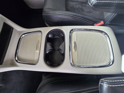 Used 2020 Dodge Grand Caravan SXT image 73