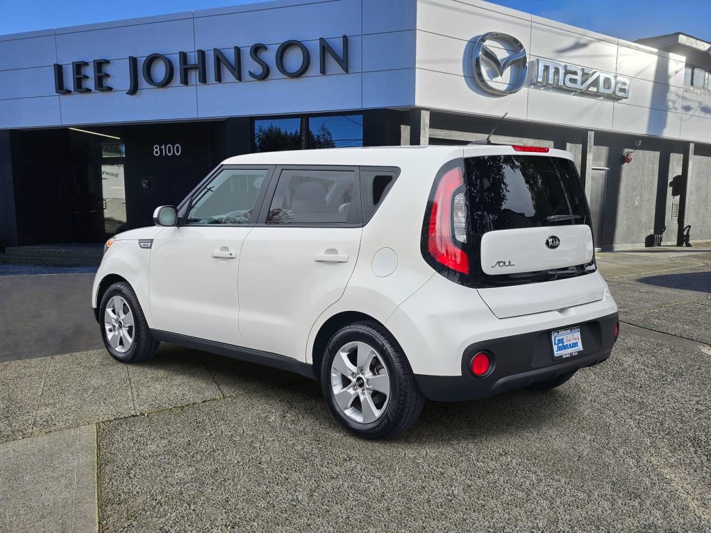 Used 2019 Kia Soul FWD image 3