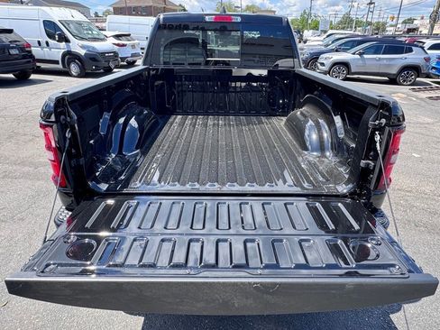New 2026 RAM 1500 4x4 Crew Cab image 7