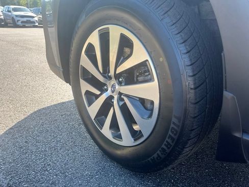 Used 2023 Subaru Outback Premium AWD/4WD image 10