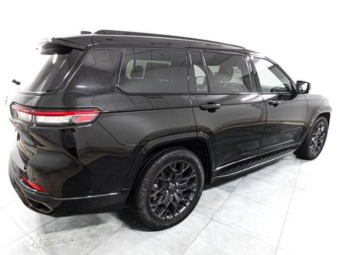 Used 2024 Jeep Grand Cherokee L Summit AWD/4WD image 7