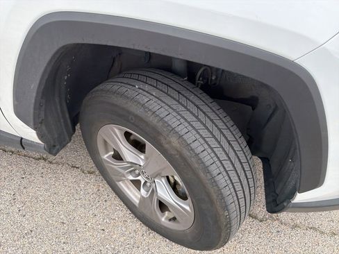 Used 2025 Toyota RAV4 XLE image 4