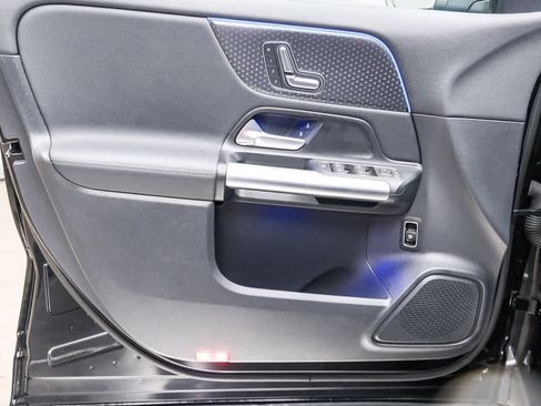 Certified 2025 Mercedes-Benz GLA 250 image 23