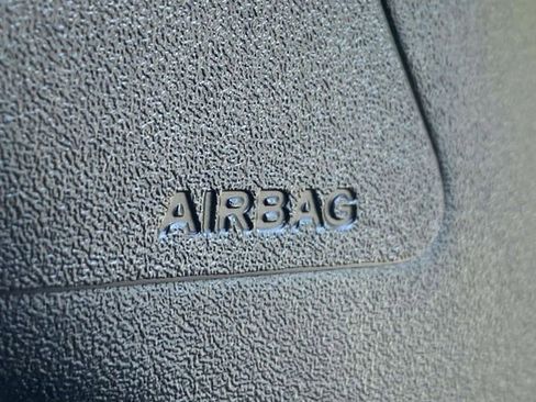 Used 2025 Ford Bronco Big Bend image 33