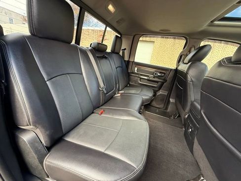 Used 2018 RAM 2500 Laramie w/ Sport Appearance Group image 28