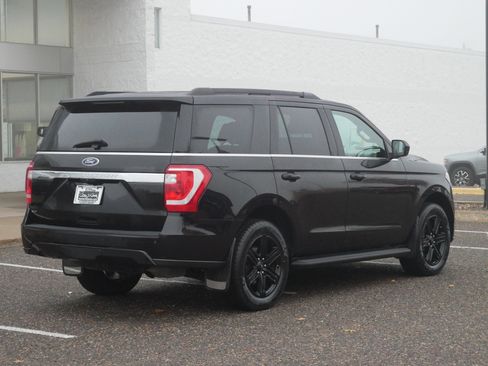 Used 2021 Ford Expedition XLT w/ Black Accent Package image 3