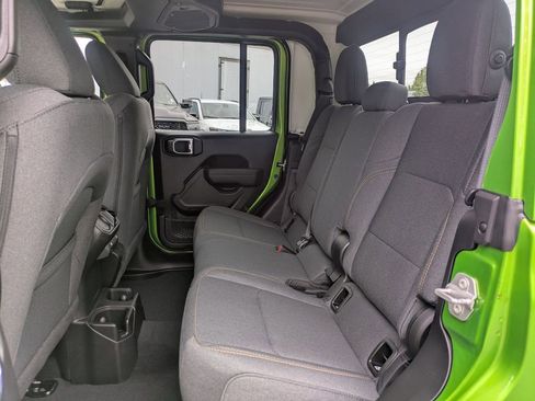 New 2025 Jeep Gladiator Sport image 14