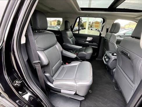 Certified 2025 Ford Expedition Active AWD/4WD image 26