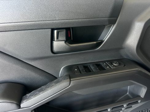 New 2026 Toyota Tacoma SR5 AWD/4WD image 12