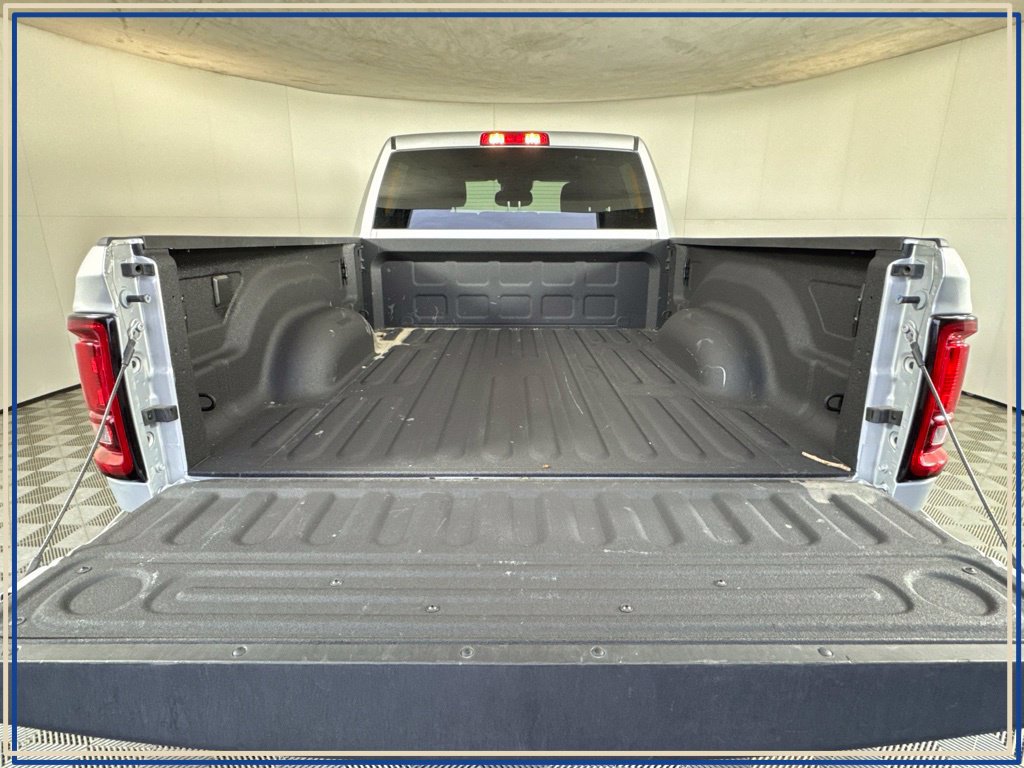 Certified 2026 RAM 2500 Big Horn AWD/4WD image 40