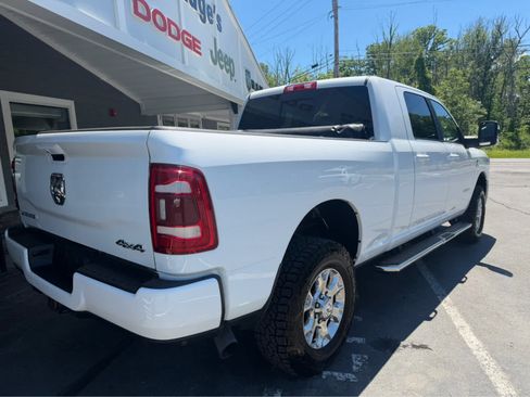 Used 2024 RAM 2500 Laramie AWD/4WD image 8